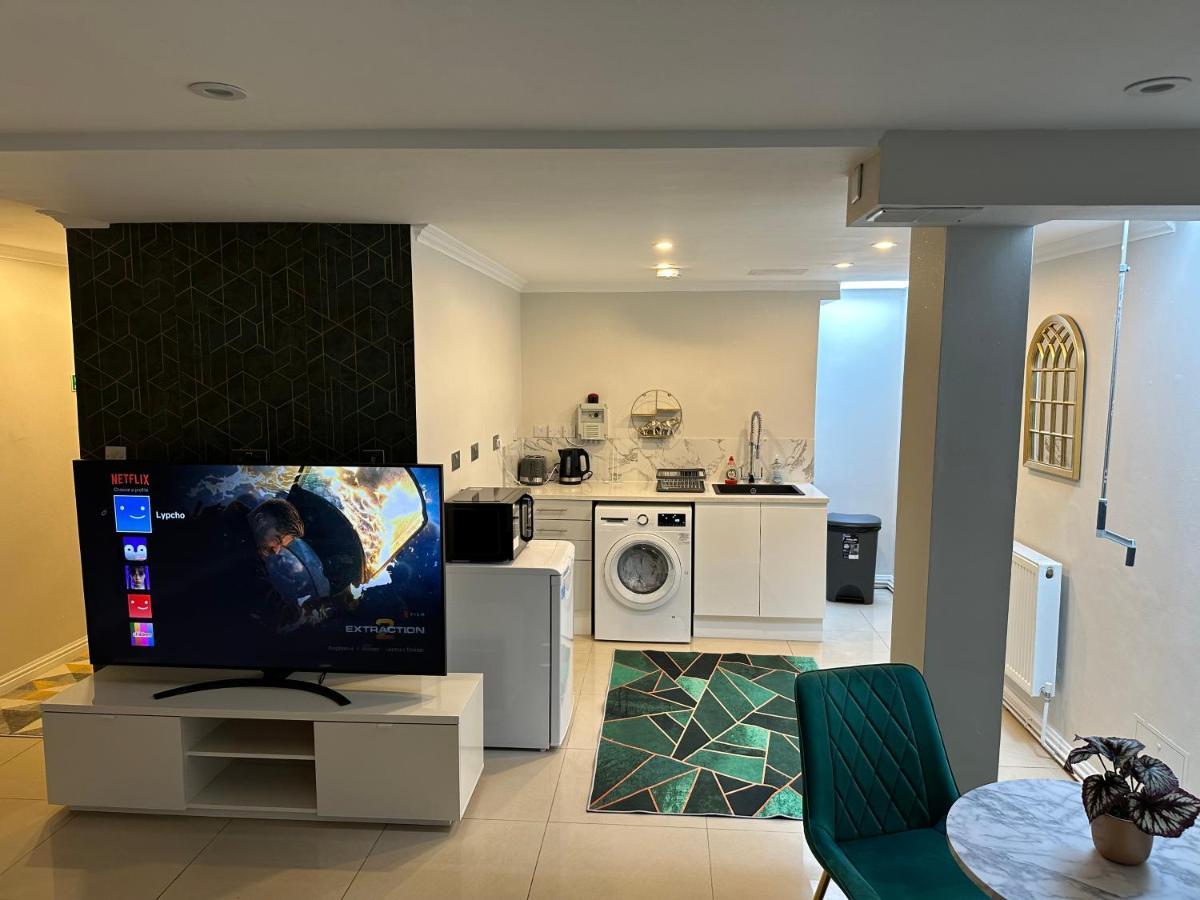 Luxury Studio Apartment Harrow on the Hill Εξωτερικό φωτογραφία