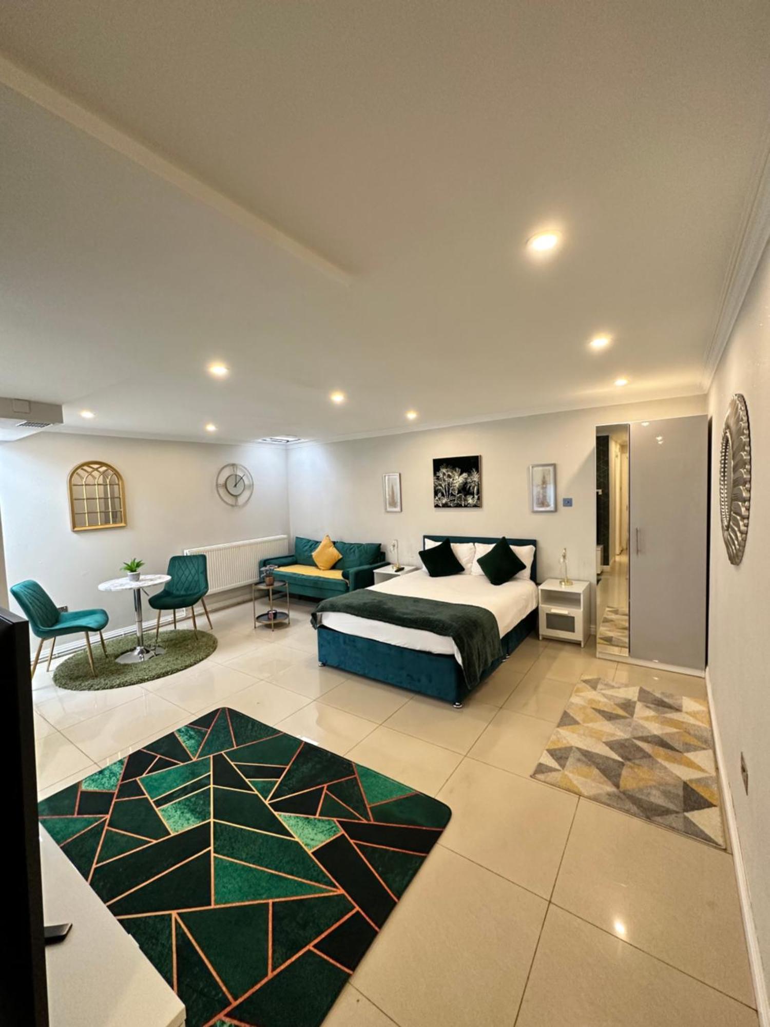Luxury Studio Apartment Harrow on the Hill Εξωτερικό φωτογραφία