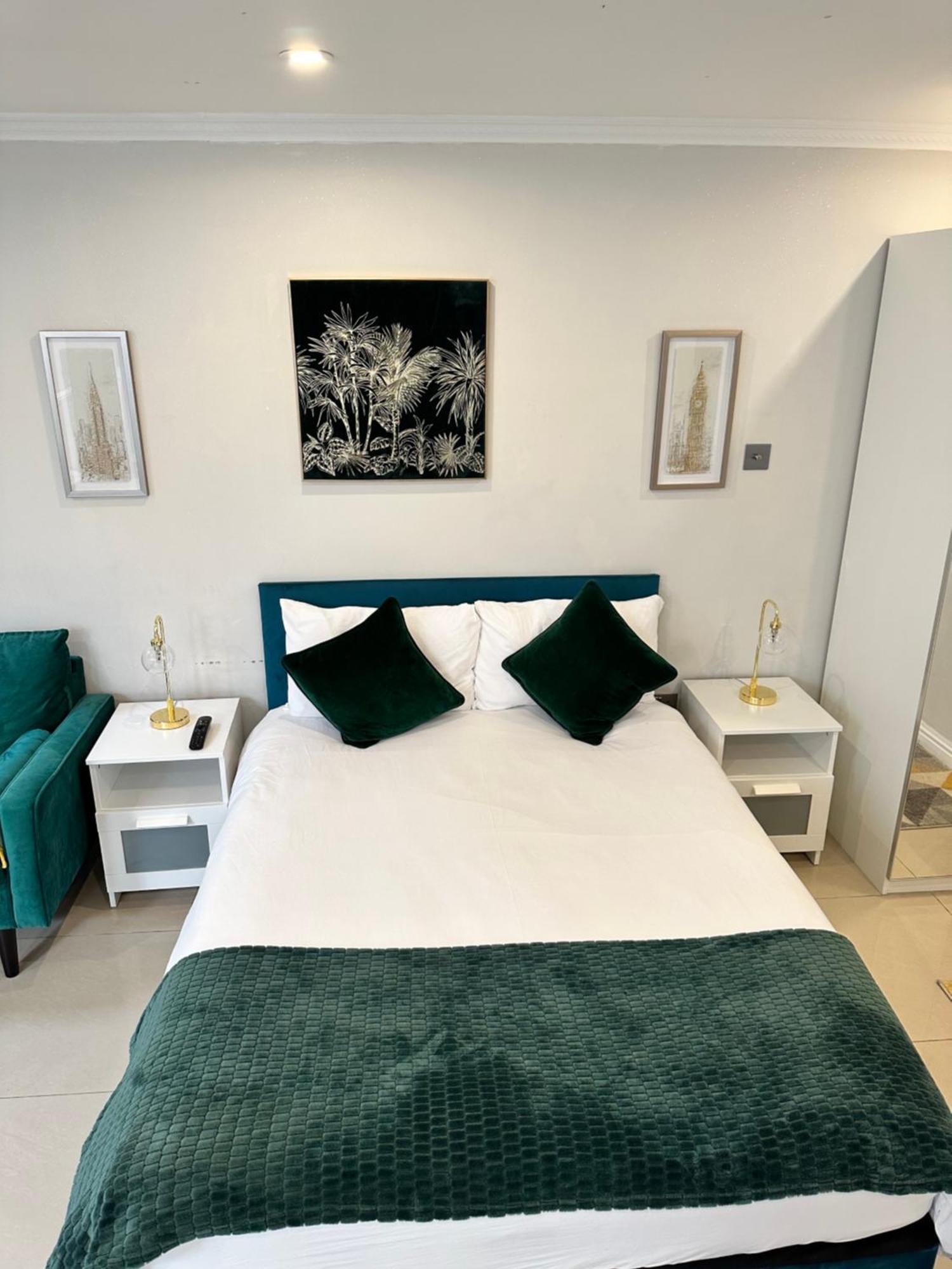 Luxury Studio Apartment Harrow on the Hill Εξωτερικό φωτογραφία