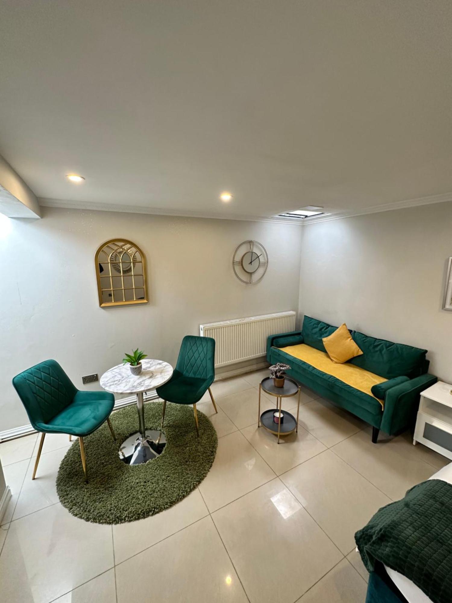 Luxury Studio Apartment Harrow on the Hill Εξωτερικό φωτογραφία
