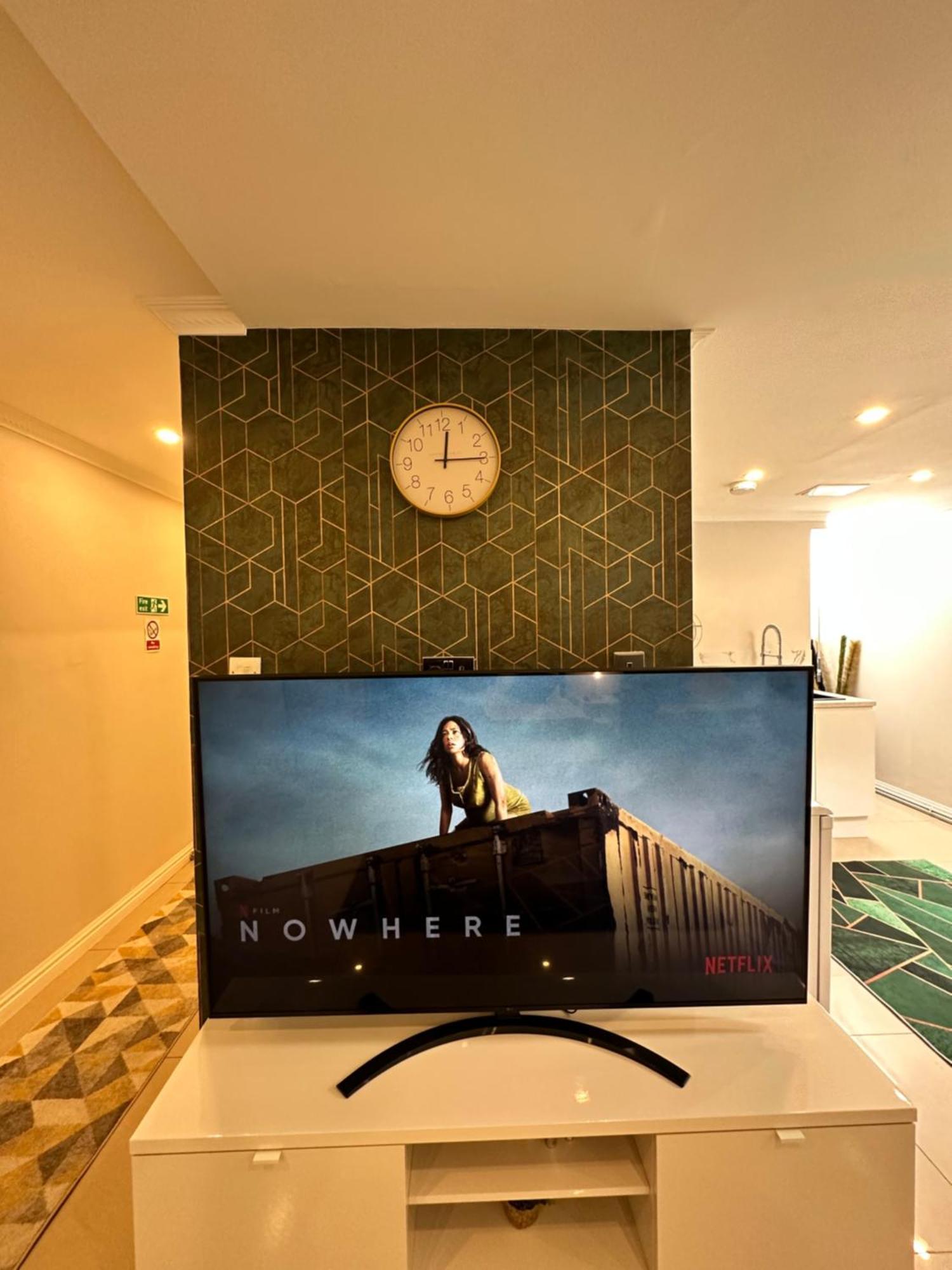 Luxury Studio Apartment Harrow on the Hill Εξωτερικό φωτογραφία