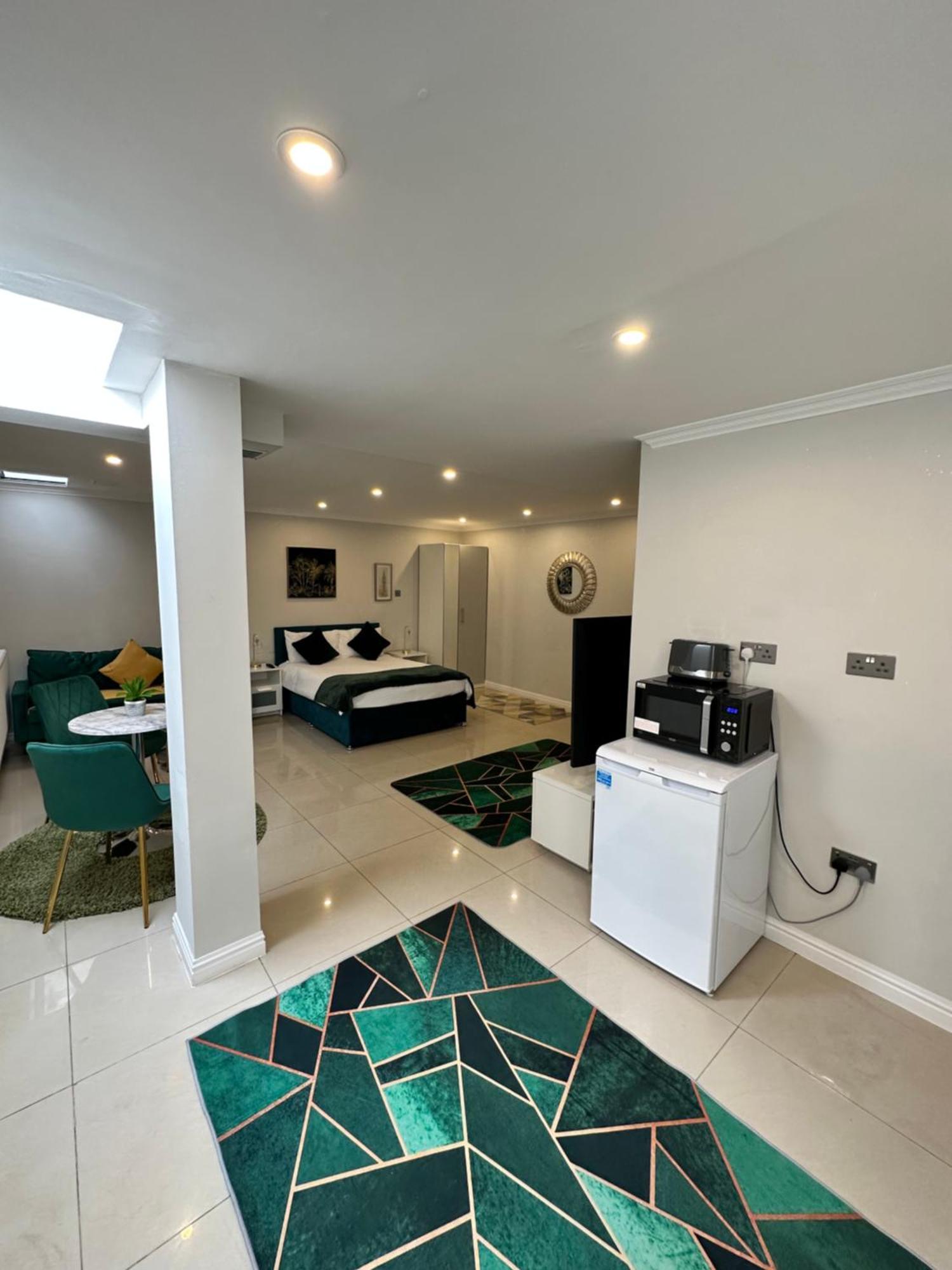 Luxury Studio Apartment Harrow on the Hill Εξωτερικό φωτογραφία