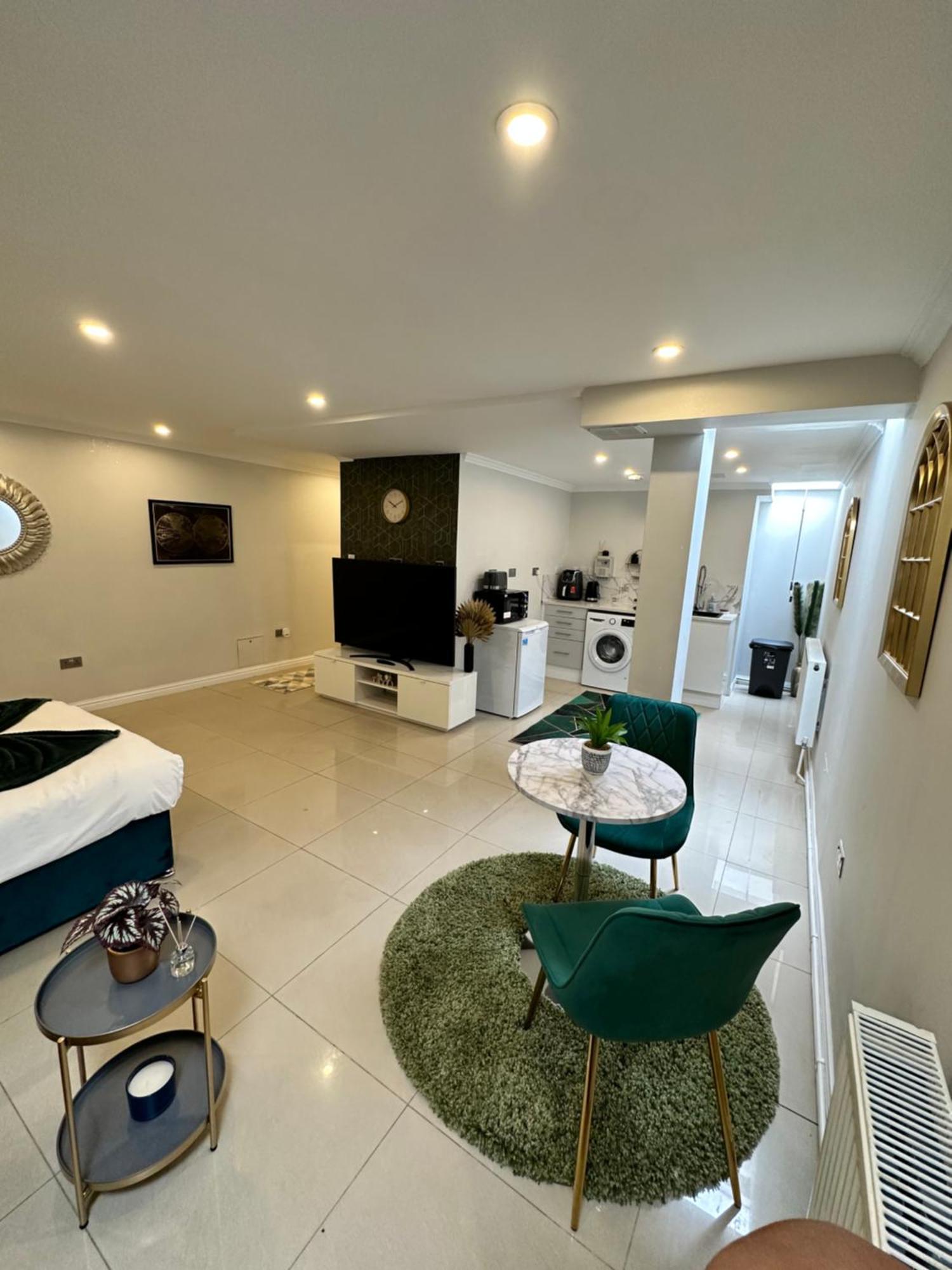Luxury Studio Apartment Harrow on the Hill Εξωτερικό φωτογραφία