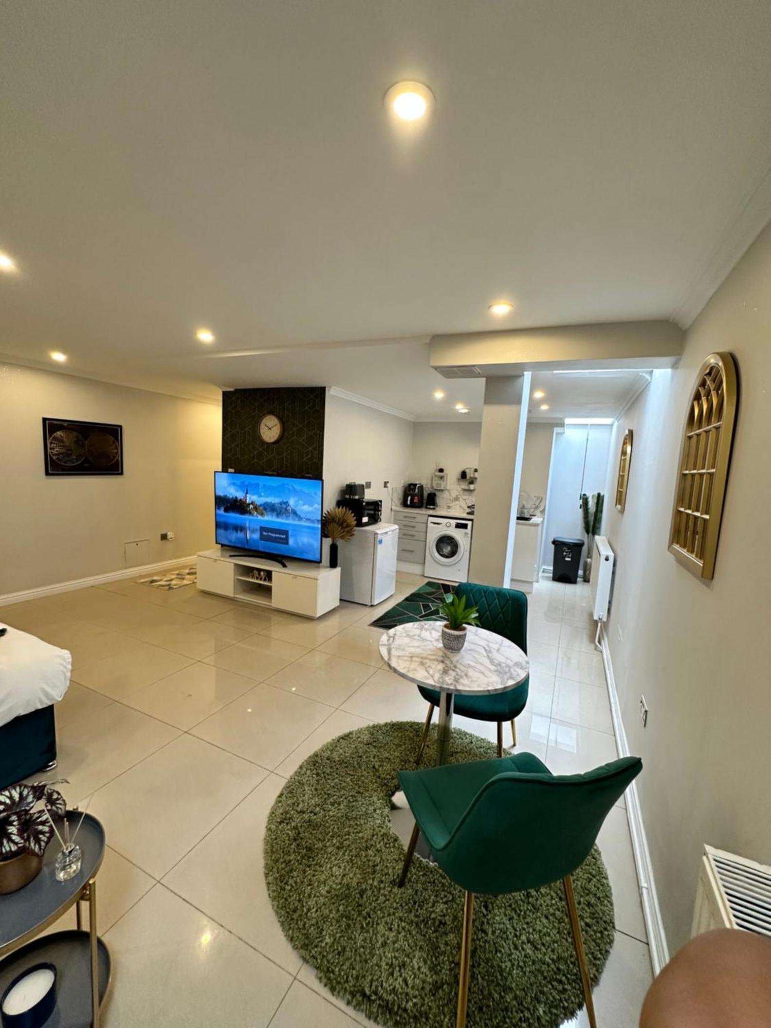 Luxury Studio Apartment Harrow on the Hill Εξωτερικό φωτογραφία