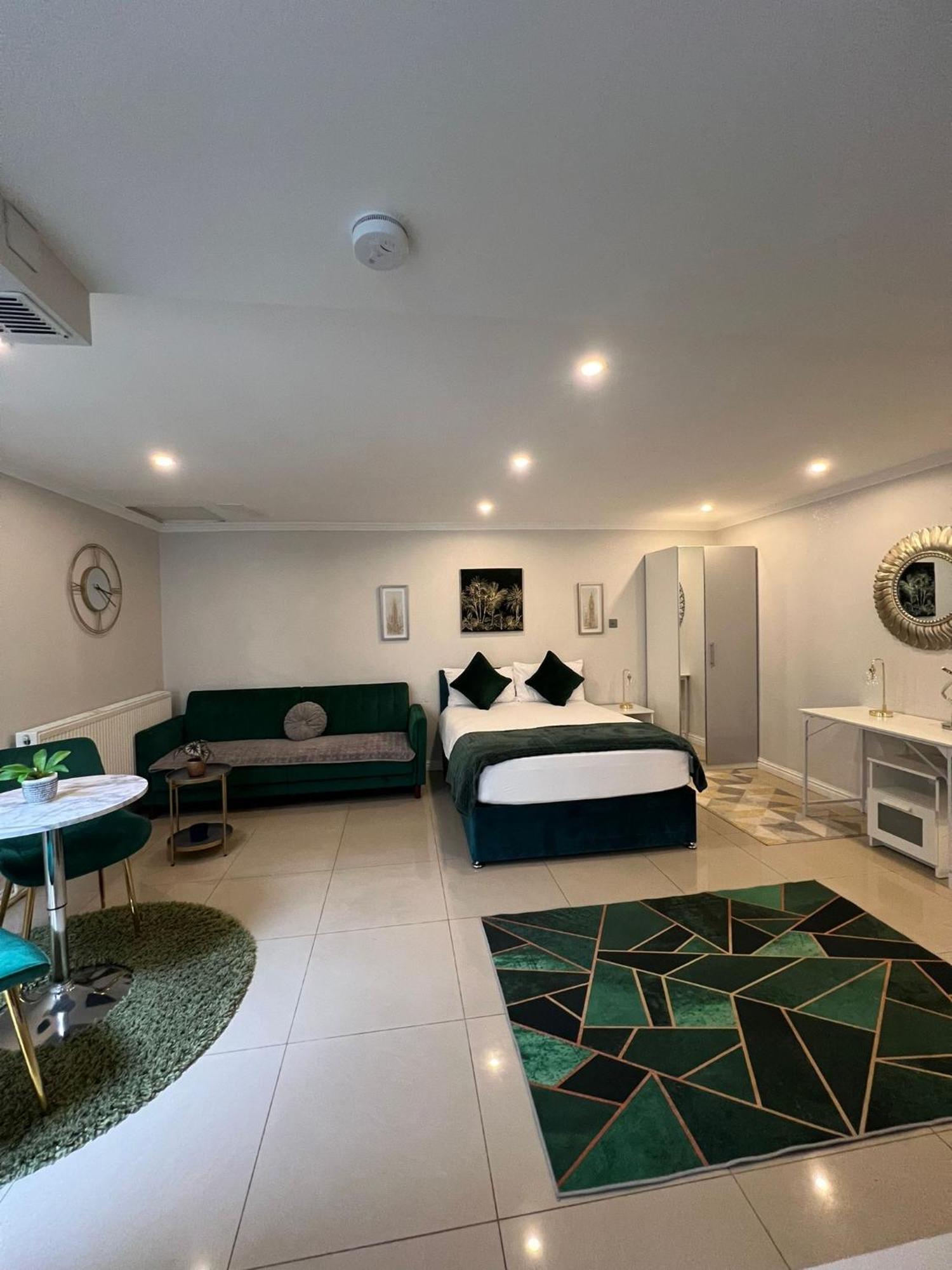 Luxury Studio Apartment Harrow on the Hill Εξωτερικό φωτογραφία