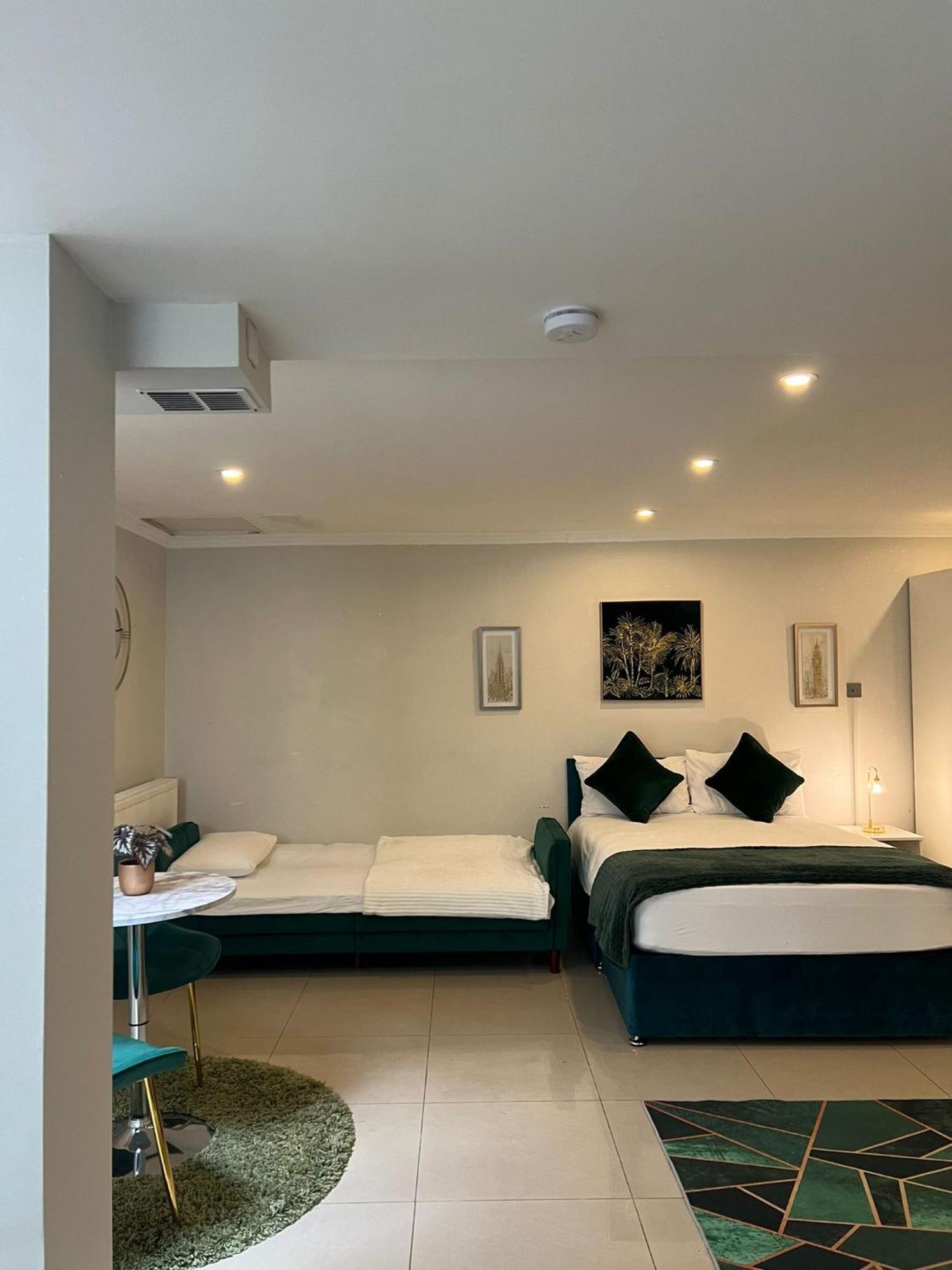 Luxury Studio Apartment Harrow on the Hill Εξωτερικό φωτογραφία